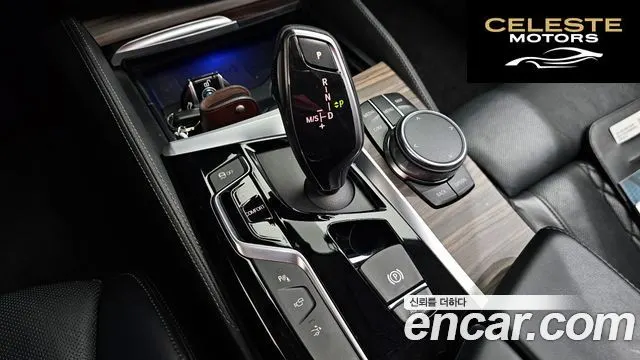 BMW Série 6 GT (G32) 640i xDrive Luxury 2018 — photo 12 sur 39