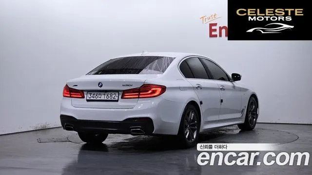 BMW Série 5 (G30) 530i M Sport Plus 2018 — photo 2 sur 32