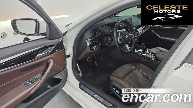BMW Série 5 (G30) 530i xDrive M Sport Plus 2018 — photo 13 sur 34