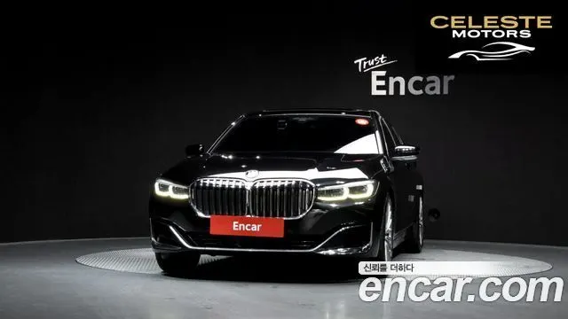 BMW Série 7 (G11) 740i Design Pure Excellence 2022 — photo 3 sur 26
