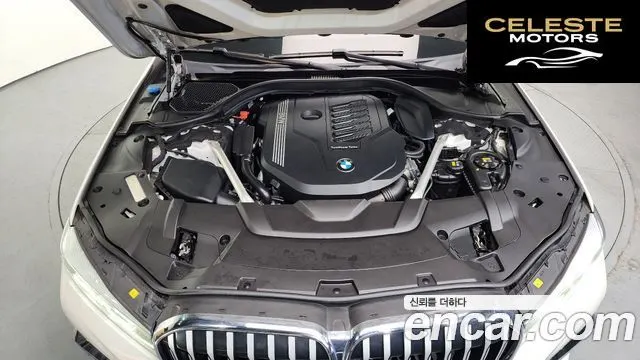 BMW Série 7 (G11) 740Li xDrive M Sport 2021 — photo 6 sur 42