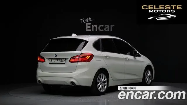 BMW Série 2 Active Tourer (F45) Joy 2019 — photo 2 sur 26
