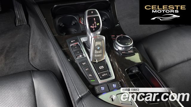 BMW Série 5 (F10) 528i xDrive 2014 — photo 9 sur 20
