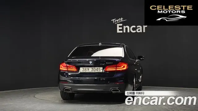 BMW Série 5 (G30) 530i M Sport 2018 — photo 4 sur 33