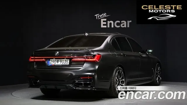 BMW Série 7 (G11) 740Li xDrive M Sport 2021 — photo 2 sur 26