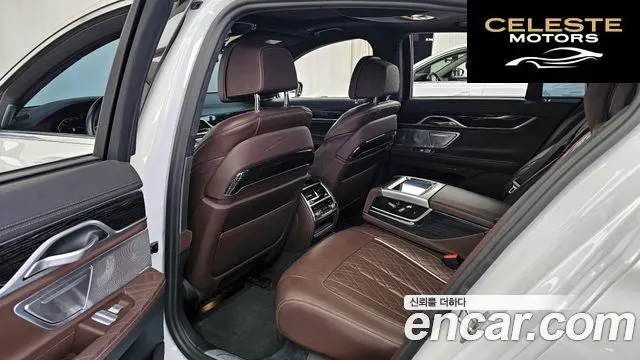BMW Série 7 (G11) 730d xDrive M Sport 2022 — photo 16 sur 41