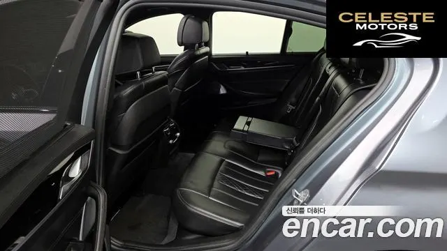 BMW Série 5 (G30) 540i xDrive M Sport Plus 2018 — photo 12 sur 20