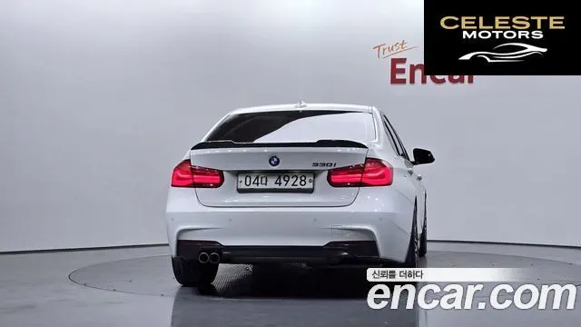 BMW Série 3 (F30) 330i M Sport 2017 — photo 4 sur 31
