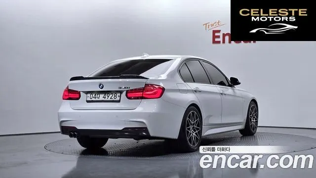 BMW Série 3 (F30) 330i M Sport 2017 — photo 2 sur 31