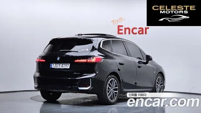 BMW Série 2 Active Tourer (U06) 220i M Sport 2023 — photo 2 sur 38