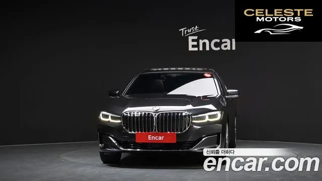 BMW Série 7 (G11) 740i Design Pure Excellence 2021 — photo 3 sur 35