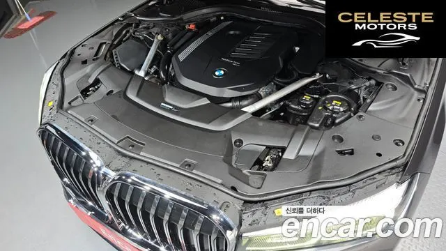 BMW Série 7 (G11) 740i Design Pure Excellence 2021 — photo 6 sur 35