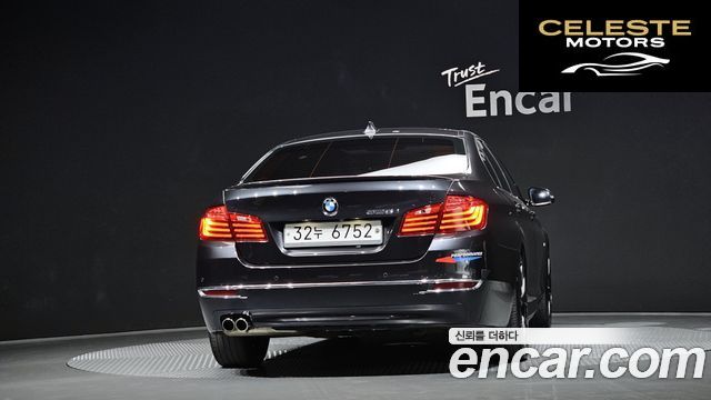 BMW Série 5 (F10) 528i Luxury 2015 — photo 4 sur 20