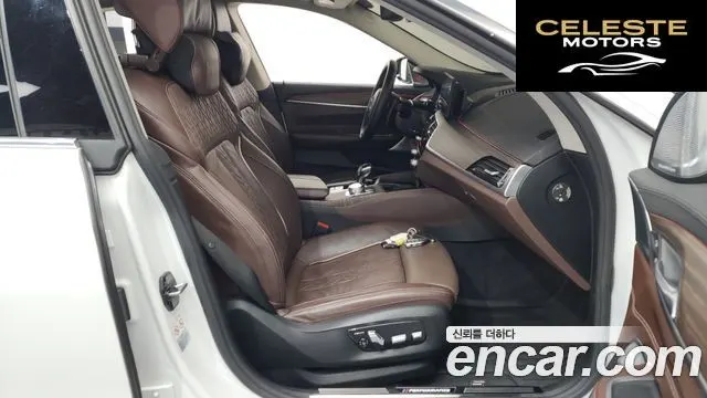 BMW Série 6 GT (G32) 640i xDrive Luxury 2018 — photo 11 sur 20