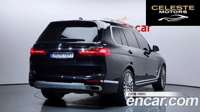 BMW X7 (G07) xDrive 40d Design Pure Excellence 6 places 2022 — photo 2 sur 32
