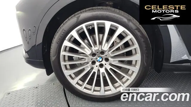 BMW X7 (G07) xDrive 40d Design Pure Excellence 6 places 2022 — photo 5 sur 32