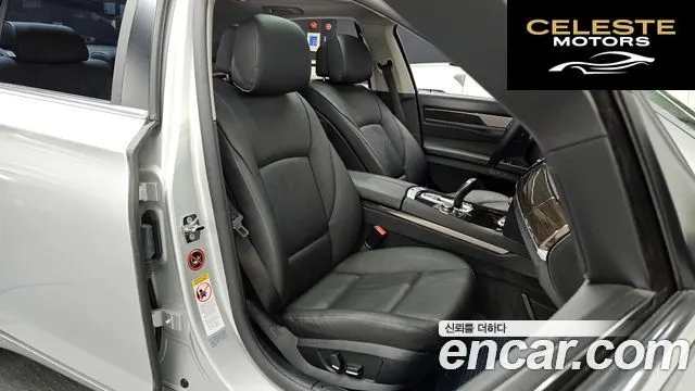 BMW Série 7 (F01) 740i 2009 — photo 11 sur 20