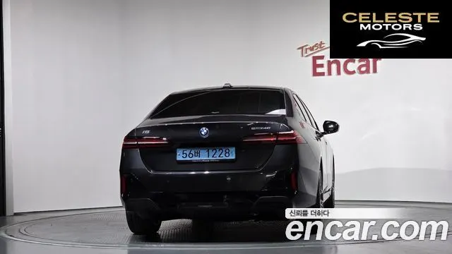 BMW i5 (G60) eDrive 40 M Sport 2024 — photo 4 sur 35