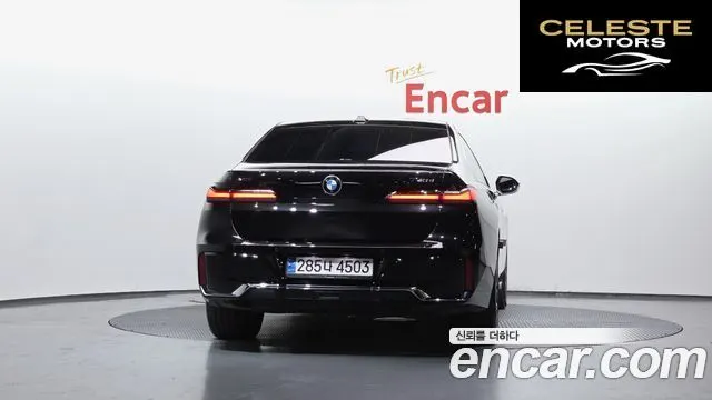 BMW Série 7 (G70) 740d xDrive M Sport 2024 — photo 3 sur 44