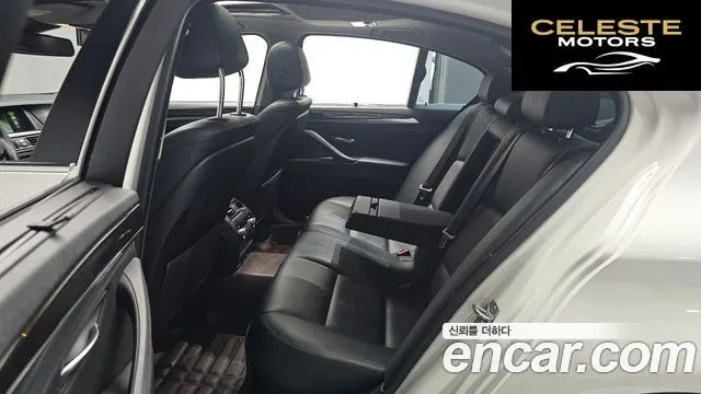 BMW Série 5 (F10) 528i 2014 — photo 17 sur 36