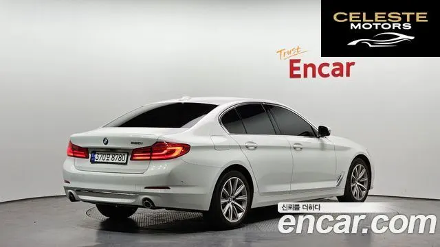 BMW Série 5 (G30) 520i Luxury 2019 — photo 2 sur 20