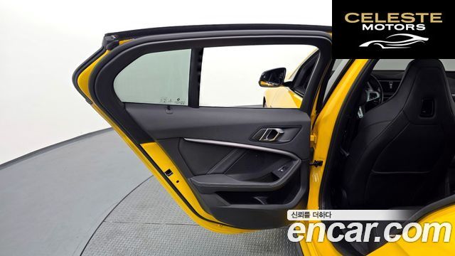 BMW Série 1 (F40) M135i xDrive Prism 2022 — photo 15 sur 32