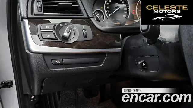 BMW Série 5 (F10) 520d 2013 — photo 14 sur 20