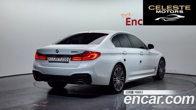 BMW Série 5 (G30) 530e M Sport 2020 — photo 2 sur 20