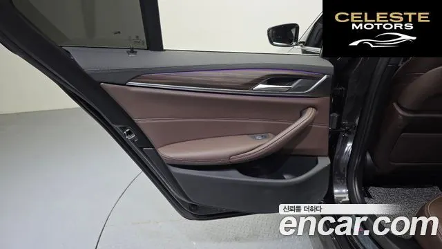 BMW Série 5 (G30) 523d M Sport 2021 — photo 15 sur 34