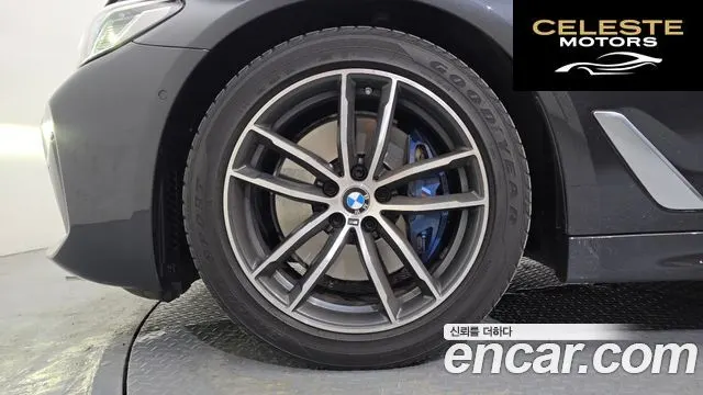BMW Série 5 (G30) 523d M Sport 2021 — photo 5 sur 34