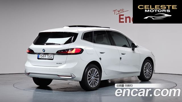 BMW Série 2 Active Tourer (U06) 220i Luxury 2023 — photo 1 sur 35