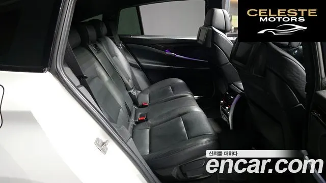 BMW Série 5 GT (F07) GT 50i xDrive 2012 — photo 12 sur 20