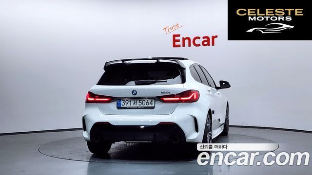 BMW Série 1 (F40) 120i M Sport 2022 — photo 4 sur 20