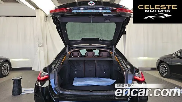 BMW i4 M50 2023 — photo 26 sur 36