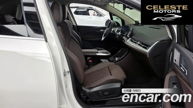BMW Série 2 Active Tourer (U06) 220i Luxury 2024 — photo 17 sur 30