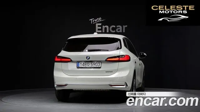 BMW Série 2 Active Tourer (U06) 220i Luxury 2024 — photo 4 sur 30