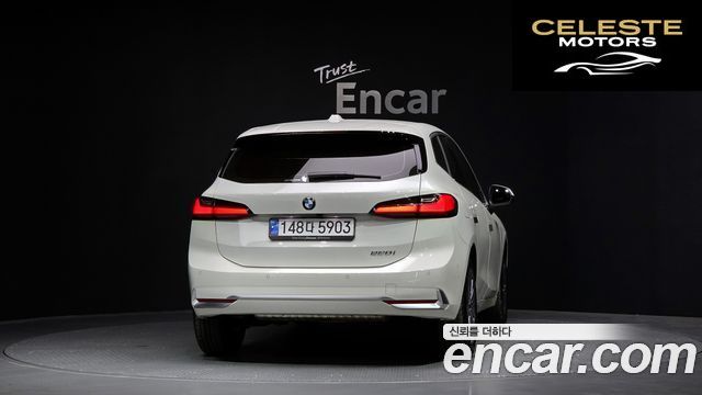BMW Série 2 Active Tourer (U06) 220i Luxury 2024 — photo 4 sur 30