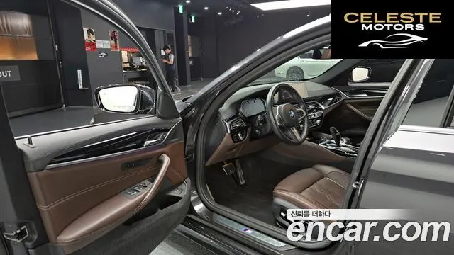 BMW Série 5 (G30) 530i M Sport Plus 2018 — photo 13 sur 31
