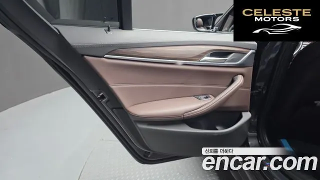 BMW Série 5 (G30) 523d M Sport 2021 — photo 15 sur 39