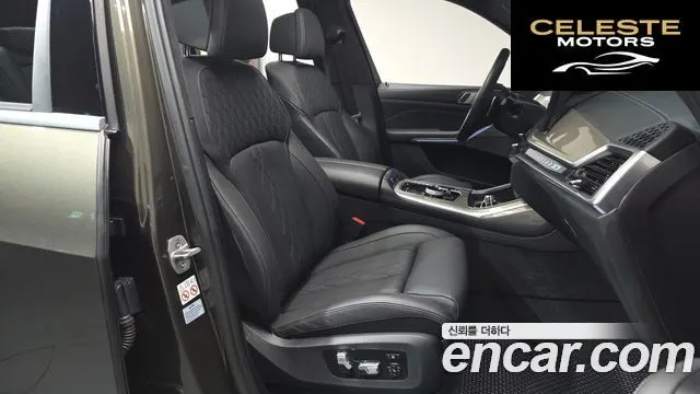 BMW X7 (G07) xDrive 40i Design Pure Excellence 7 places 2024 — photo 12 sur 30