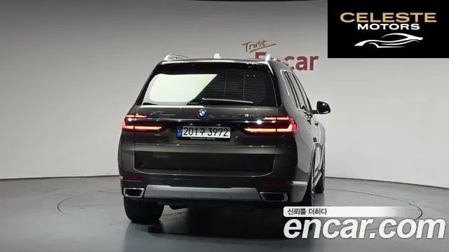 BMW X7 (G07) xDrive 40i Design Pure Excellence 7 places 2024 — photo 3 sur 30