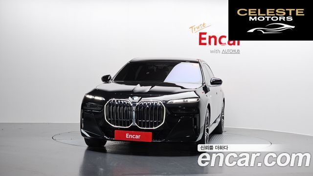 BMW Série 7 (G70) 740i xDrive M Sport 2025 — photo 3 sur 39