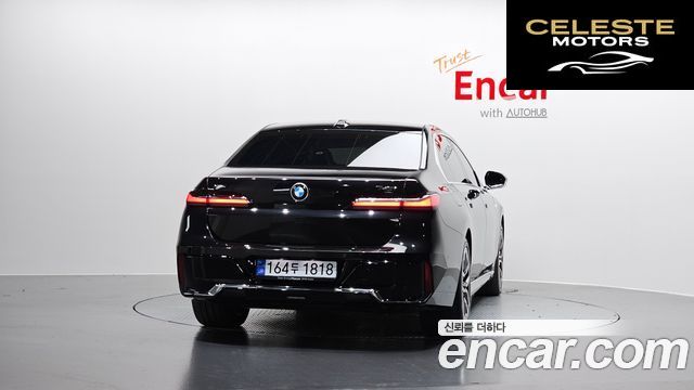 BMW Série 7 (G70) 740i xDrive M Sport 2025 — photo 4 sur 39