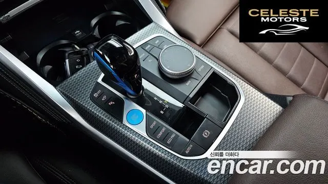 BMW i4 M50 2023 — photo 12 sur 36