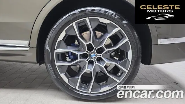 BMW X7 (G07) xDrive 40i M Sport 6 places 2025 — photo 7 sur 32