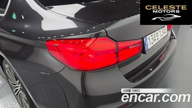 BMW Série 5 (G30) 530i M Sport Plus 2018 — photo 9 sur 31