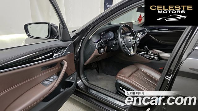 BMW Série 5 (G30) 523d Luxury 2021 — photo 13 sur 32