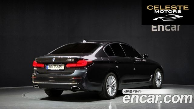 BMW Série 5 (G30) 523d Luxury 2021 — photo 2 sur 32