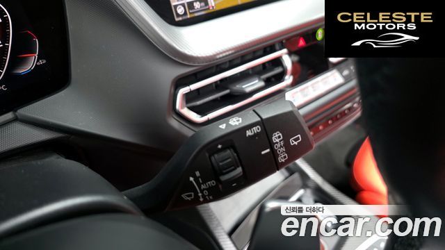BMW Série 1 (F40) M135i xDrive 2021 — photo 28 sur 36