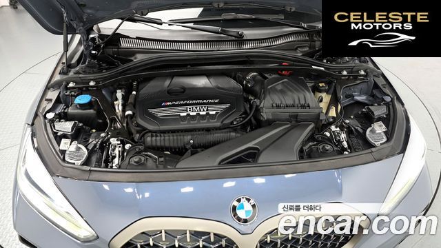 BMW Série 1 (F40) M135i xDrive 2021 — photo 6 sur 36